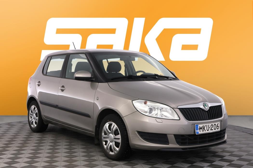 SKODA Fabia 2012
