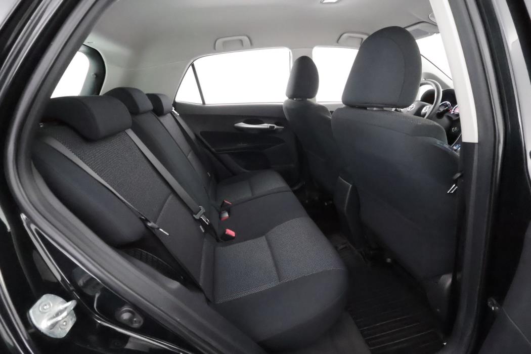 TOYOTA Auris 2011