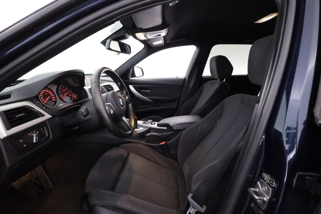 BMW 330 2013