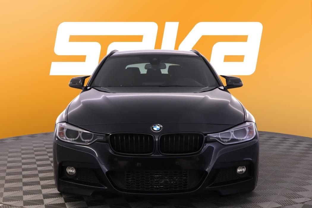 BMW 330 2013