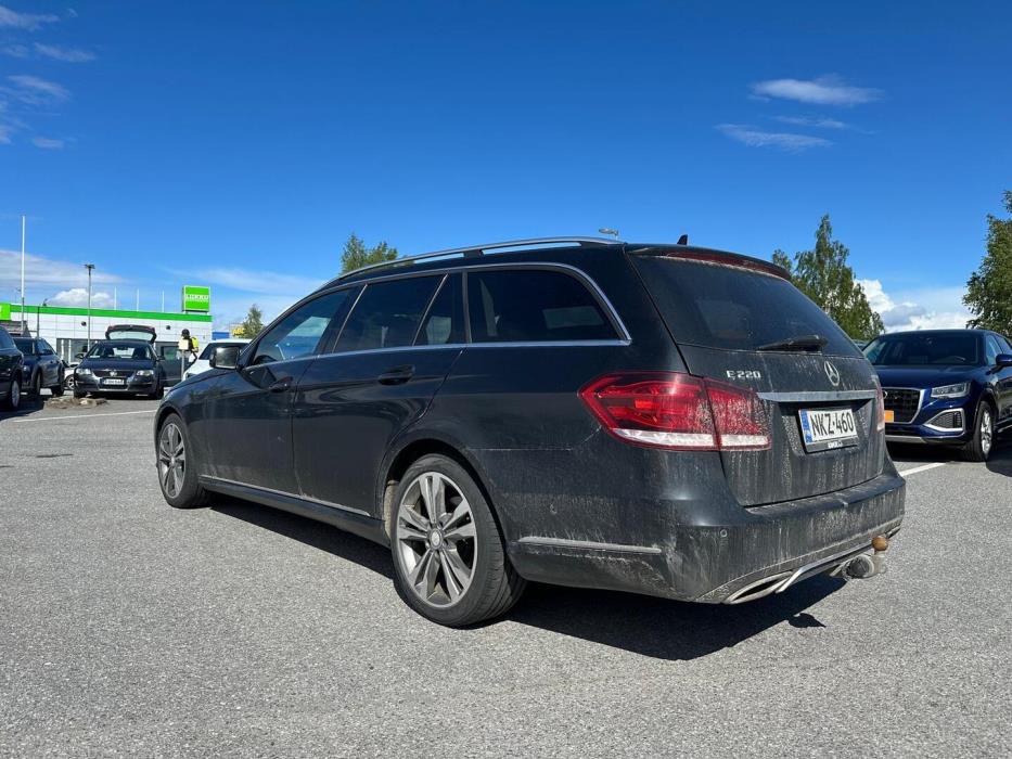 MERCEDES-BENZ E 2016