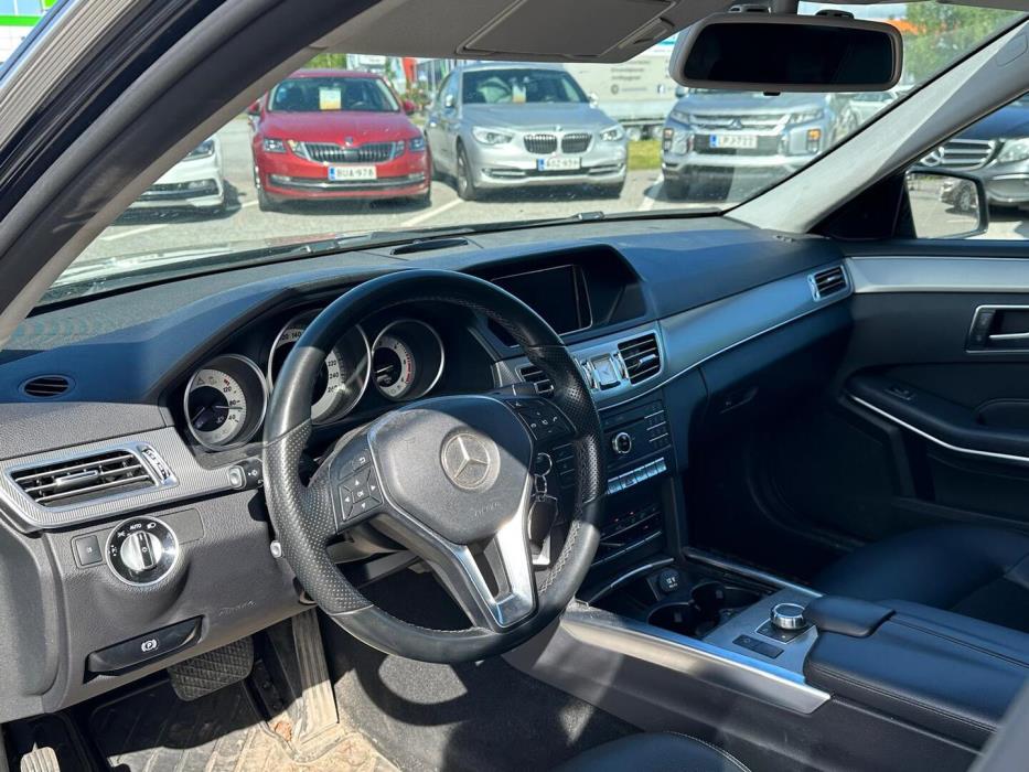 MERCEDES-BENZ E 2016
