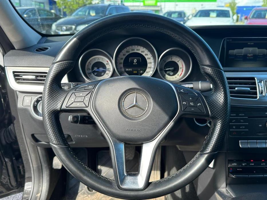 MERCEDES-BENZ E 2016