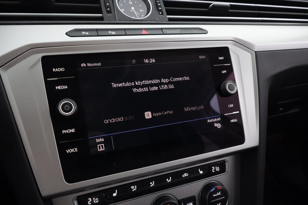 VOLKSWAGEN Passat 2019