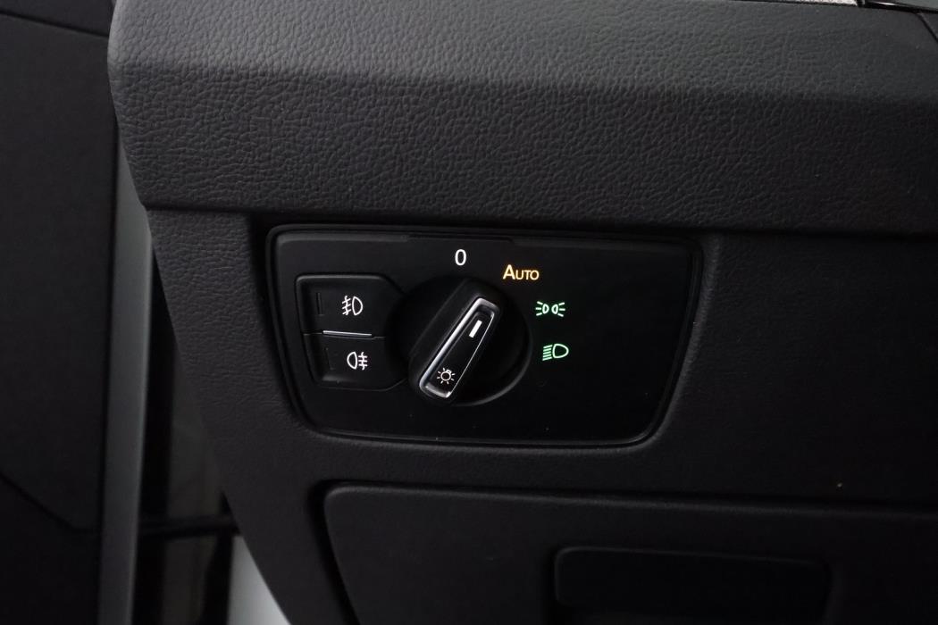 VOLKSWAGEN Passat 2019