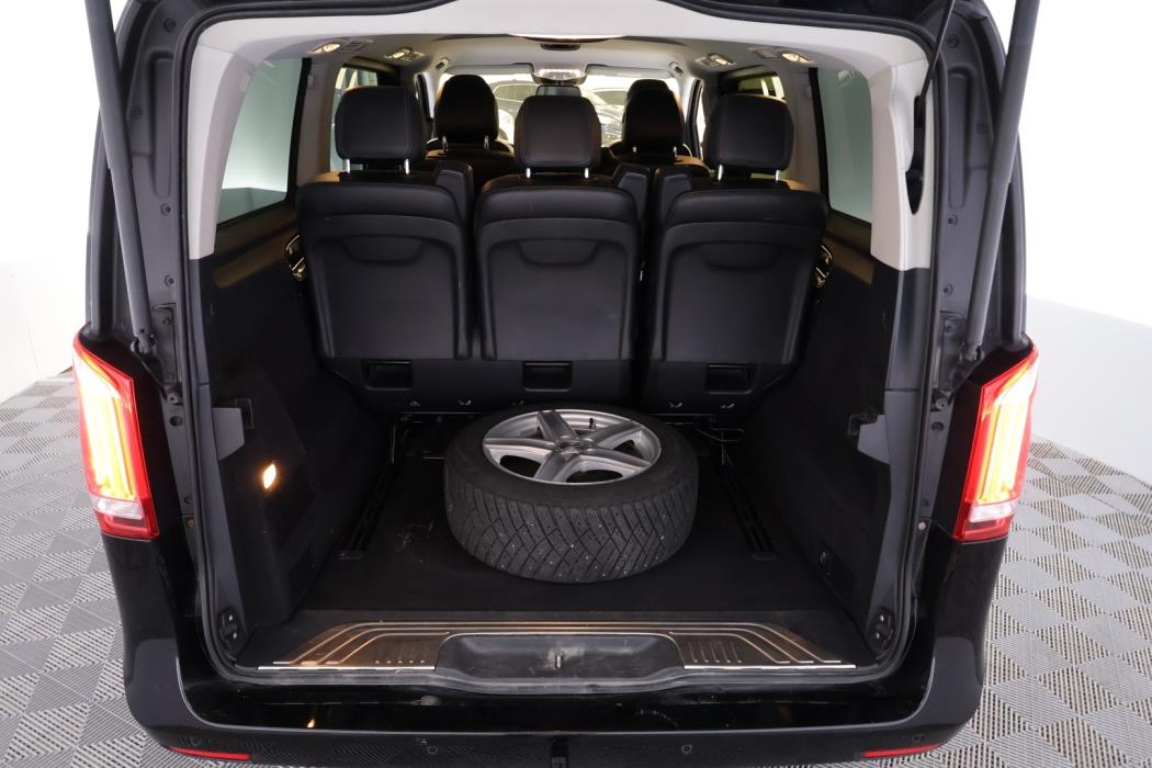 MERCEDES-BENZ V 2016