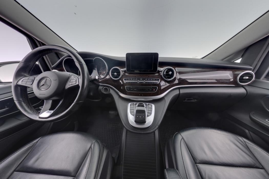 MERCEDES-BENZ V 2016