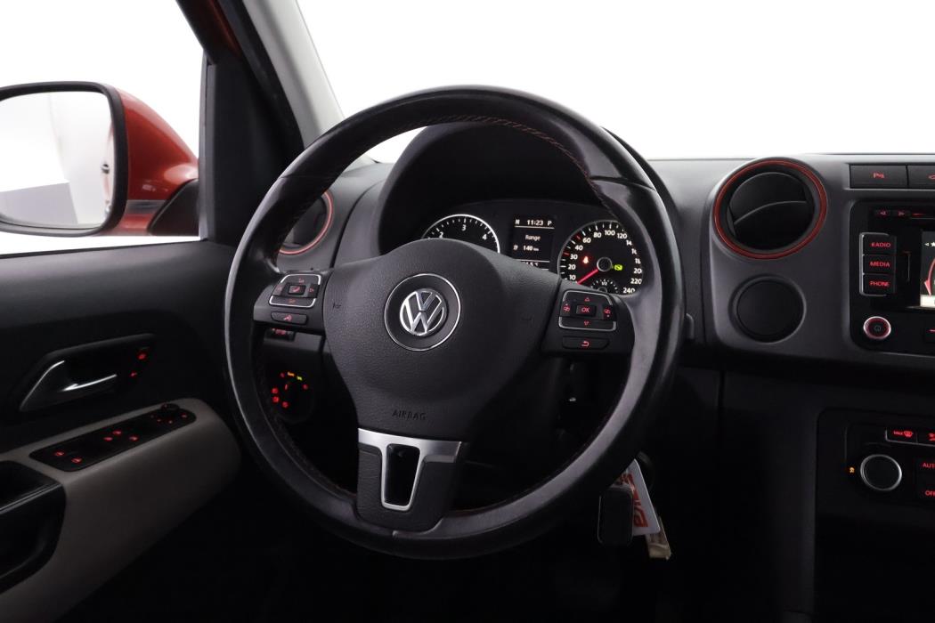 VOLKSWAGEN Amarok 2014