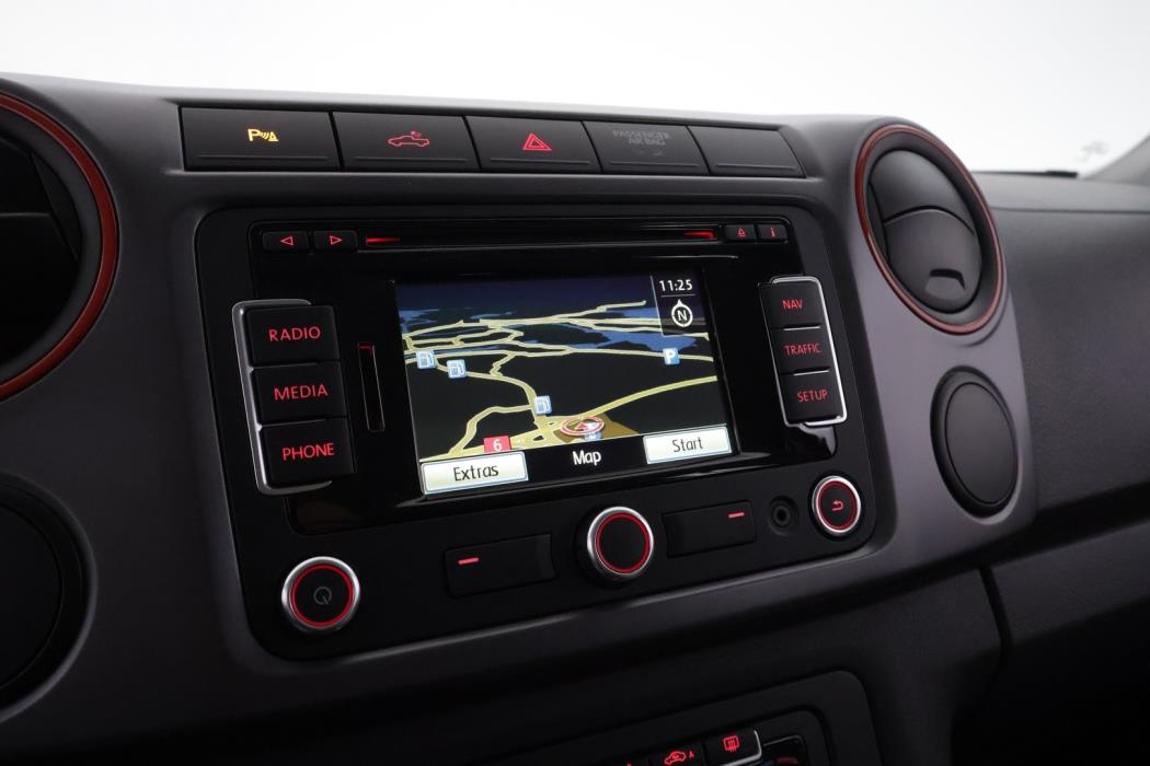 VOLKSWAGEN Amarok 2014