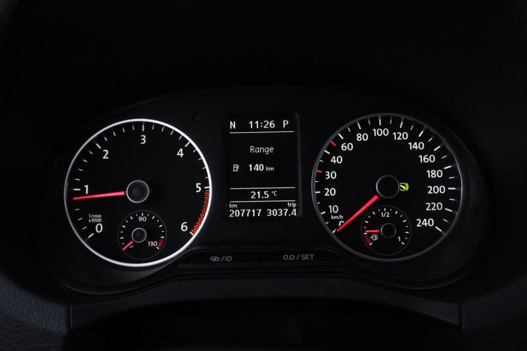 VOLKSWAGEN Amarok 2014