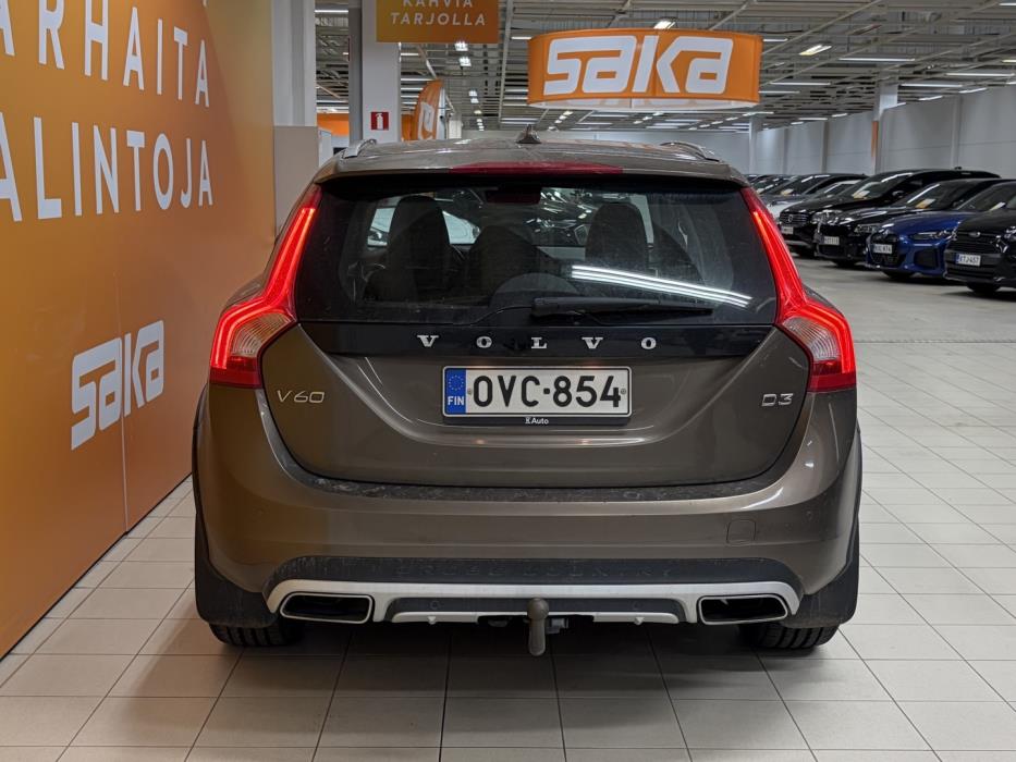 VOLVO V60 Cross Country 2017
