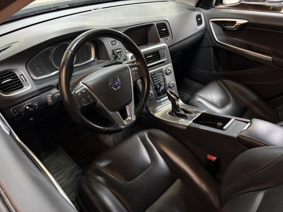 VOLVO V60 Cross Country 2017