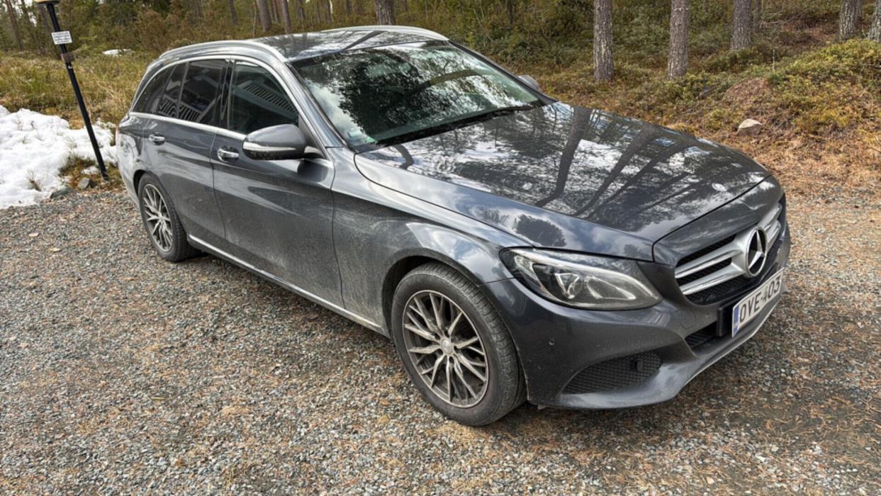 MERCEDES-BENZ C 2015