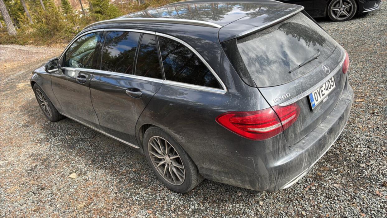 MERCEDES-BENZ C 2015