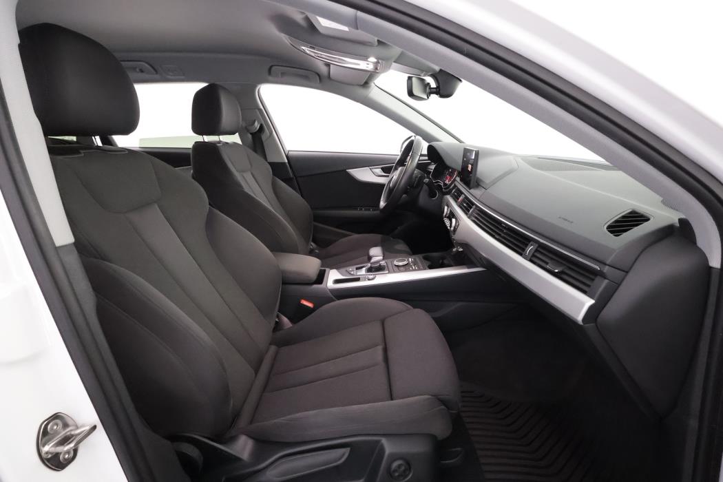 AUDI A4 2018