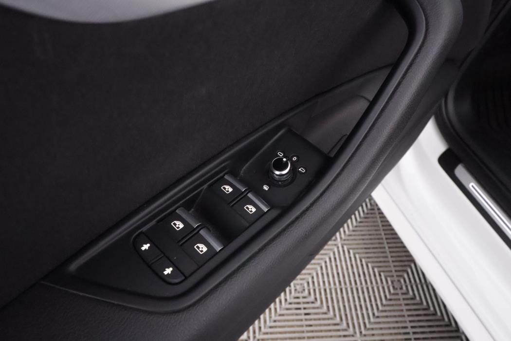 AUDI A4 2018