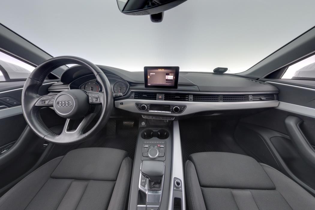 AUDI A4 2018