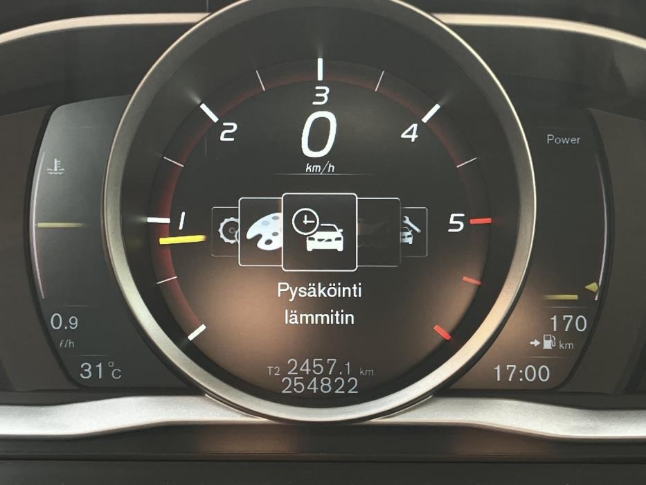 VOLVO V70 2014