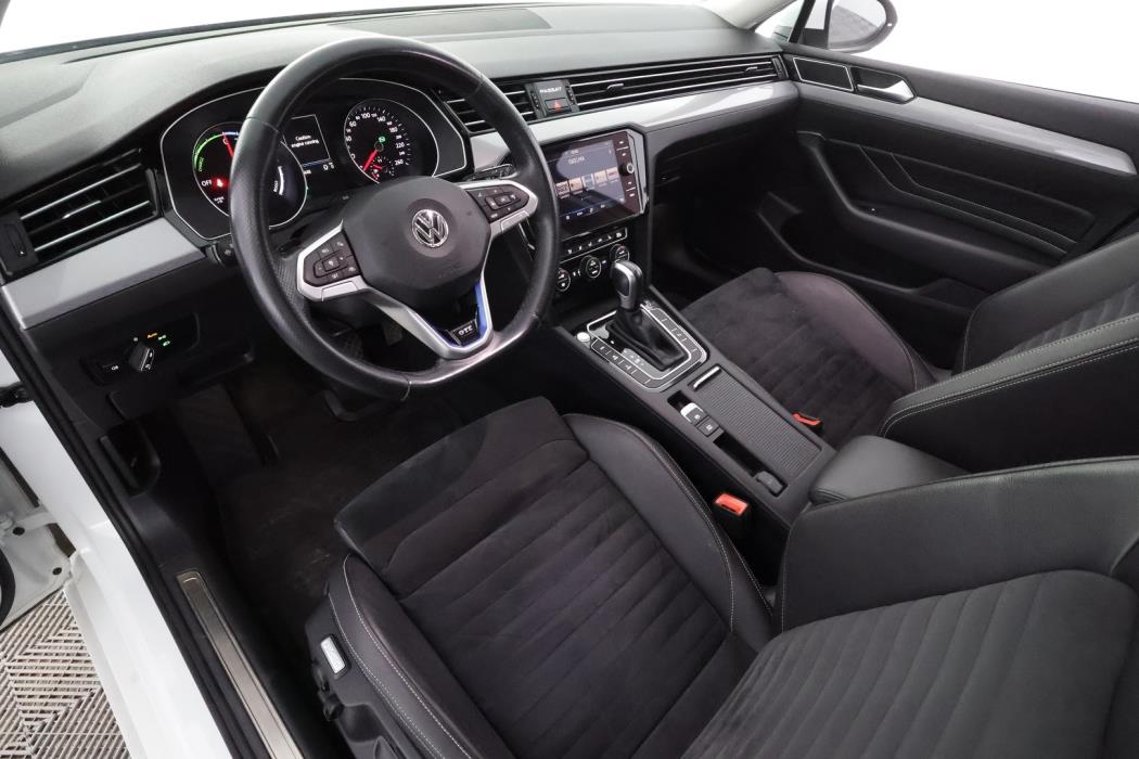 VOLKSWAGEN Passat 2020