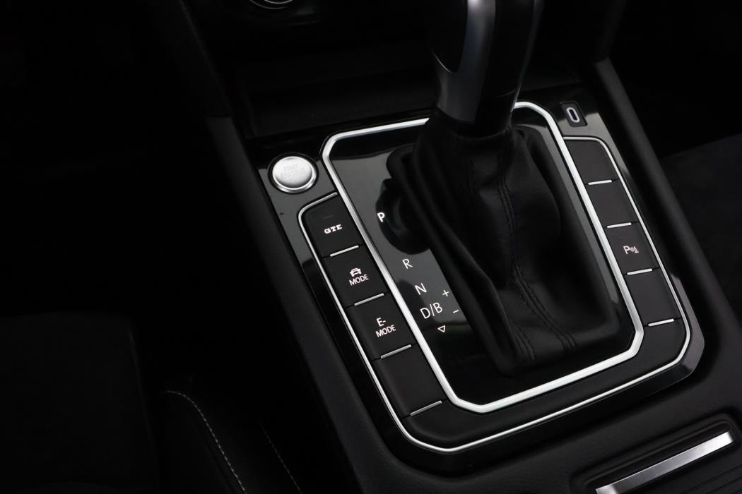 VOLKSWAGEN Passat 2020