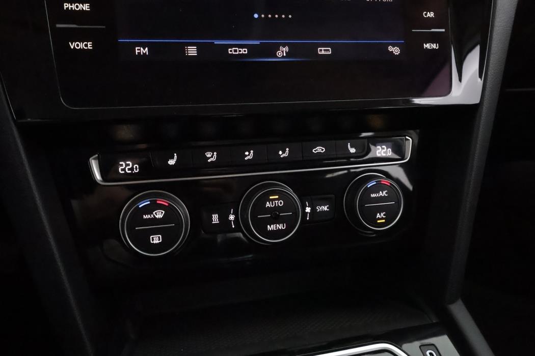 VOLKSWAGEN Passat 2020