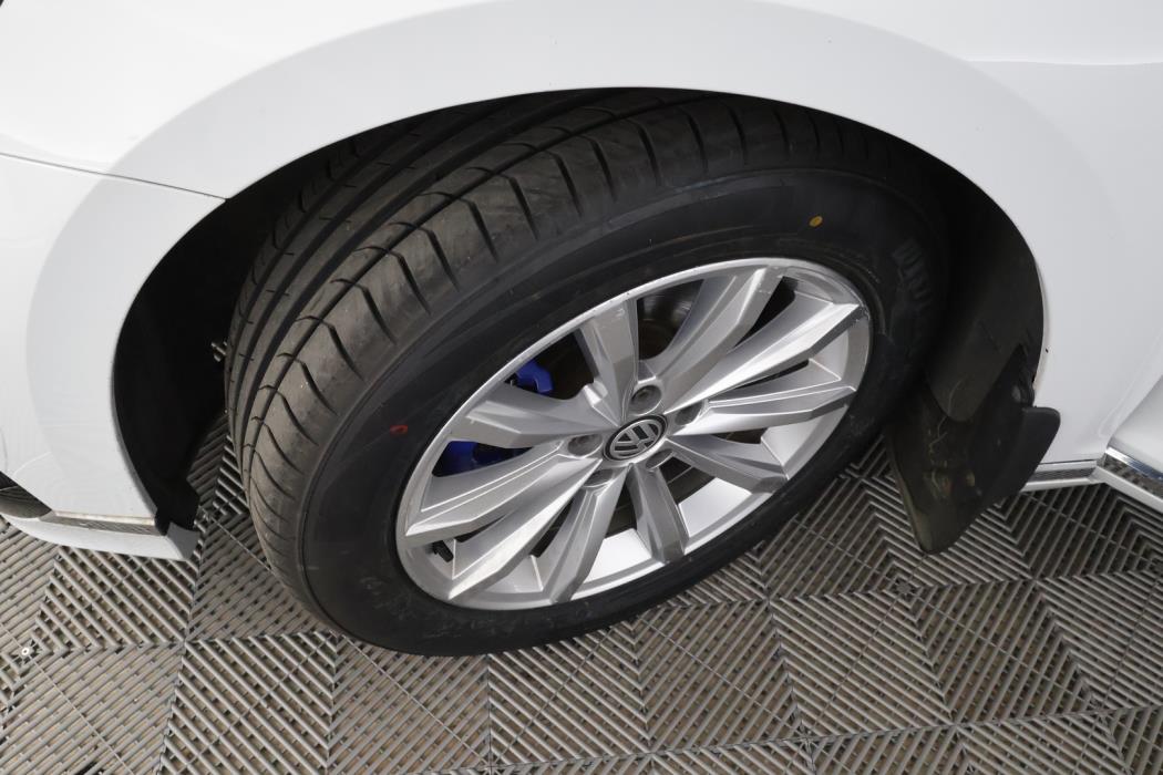 VOLKSWAGEN Passat 2020