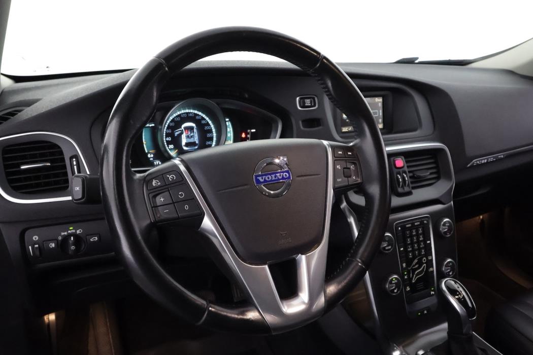 VOLVO V40 Cross Country 2015