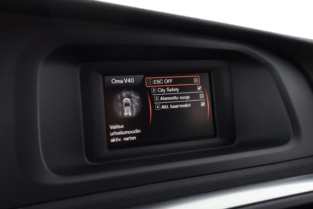 VOLVO V40 Cross Country 2015