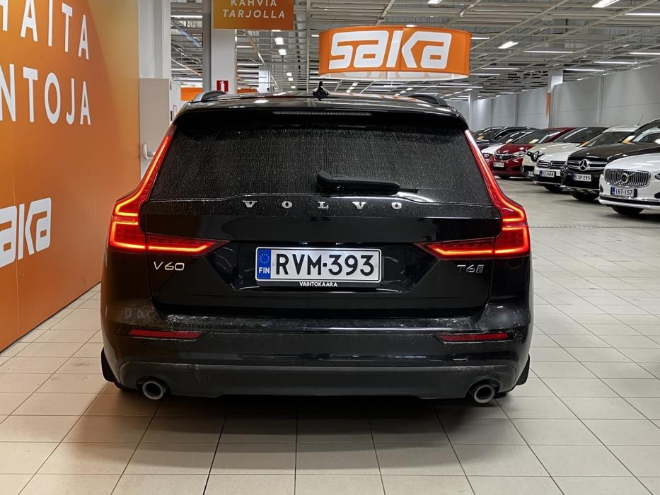 VOLVO V60 2020