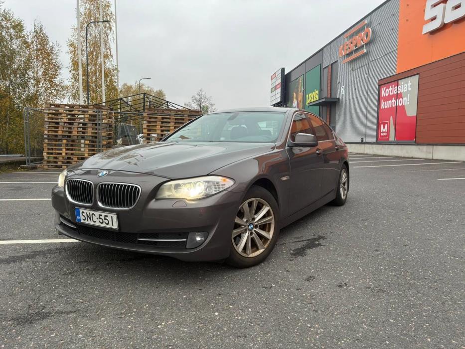 BMW 520 2012