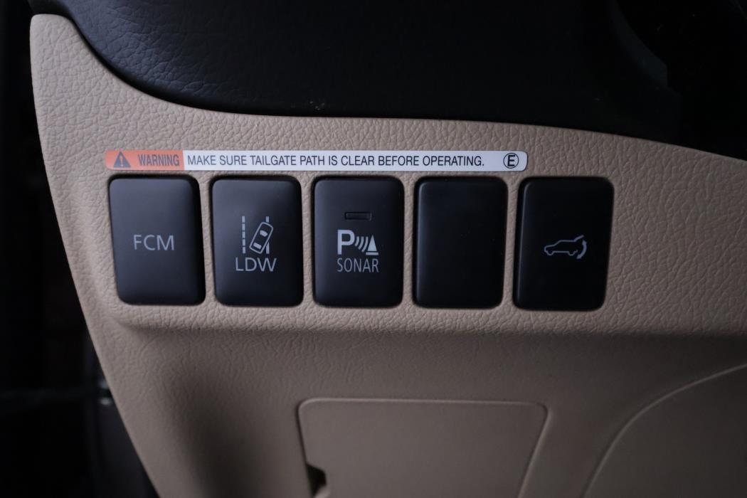MITSUBISHI Outlander 2016