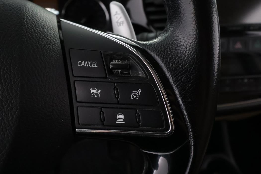 MITSUBISHI Outlander 2016