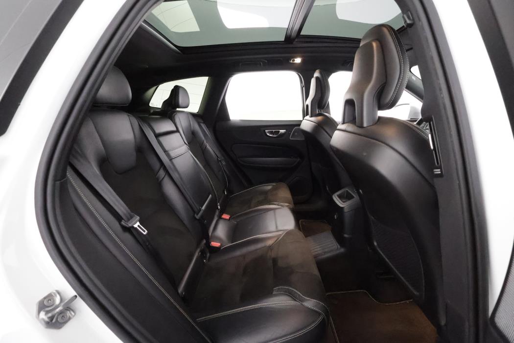 VOLVO XC60 2018