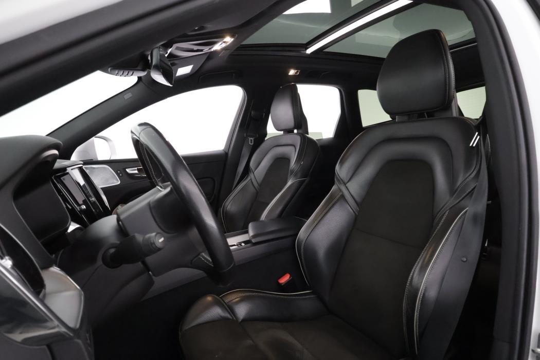 VOLVO XC60 2018