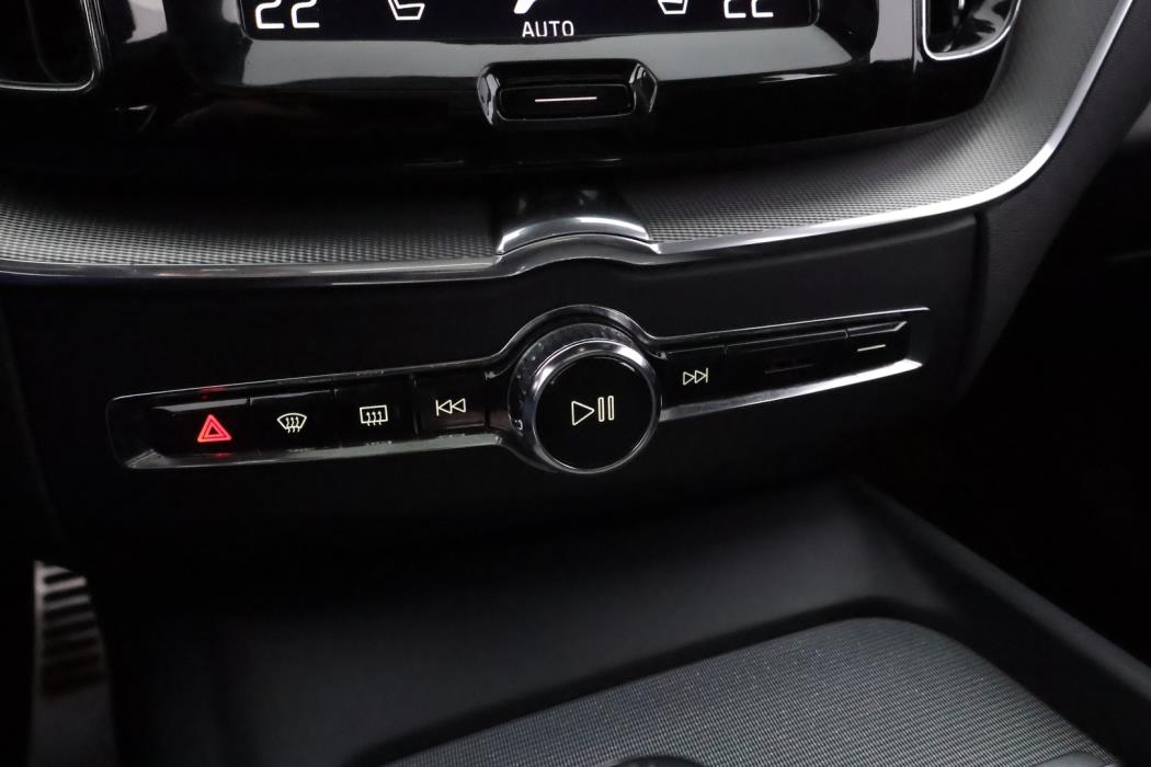 VOLVO XC60 2018