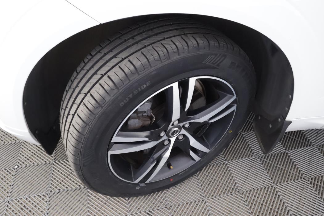 VOLVO XC60 2018
