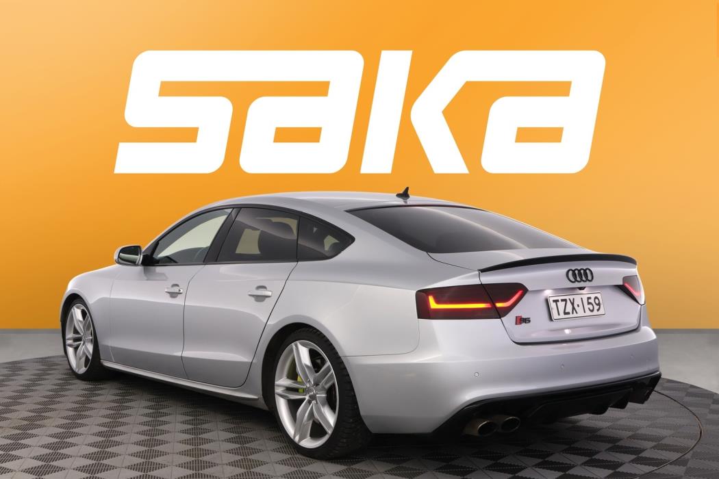 AUDI S5 2012