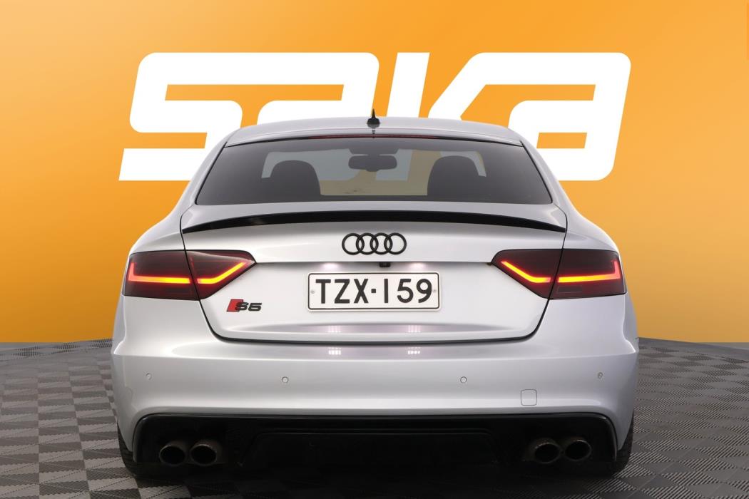 AUDI S5 2012