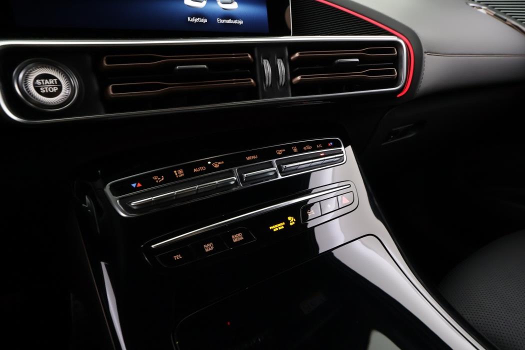 MERCEDES-BENZ EQC 2020