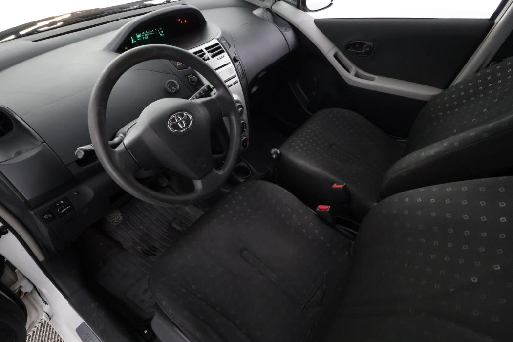 TOYOTA Yaris 2007
