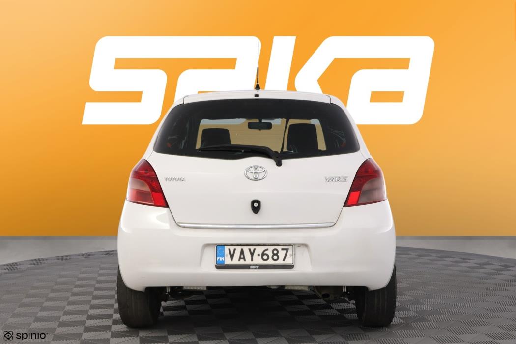TOYOTA Yaris 2007