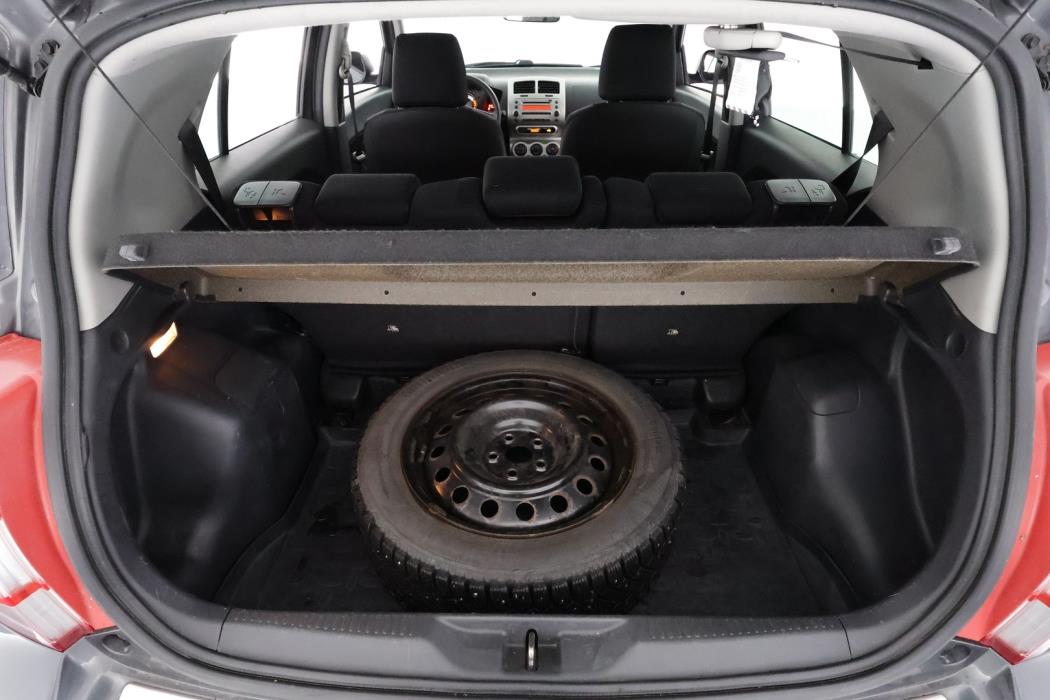 TOYOTA Urban Cruiser 2011