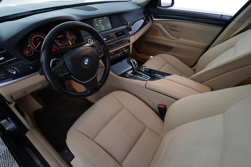 BMW 520 2011