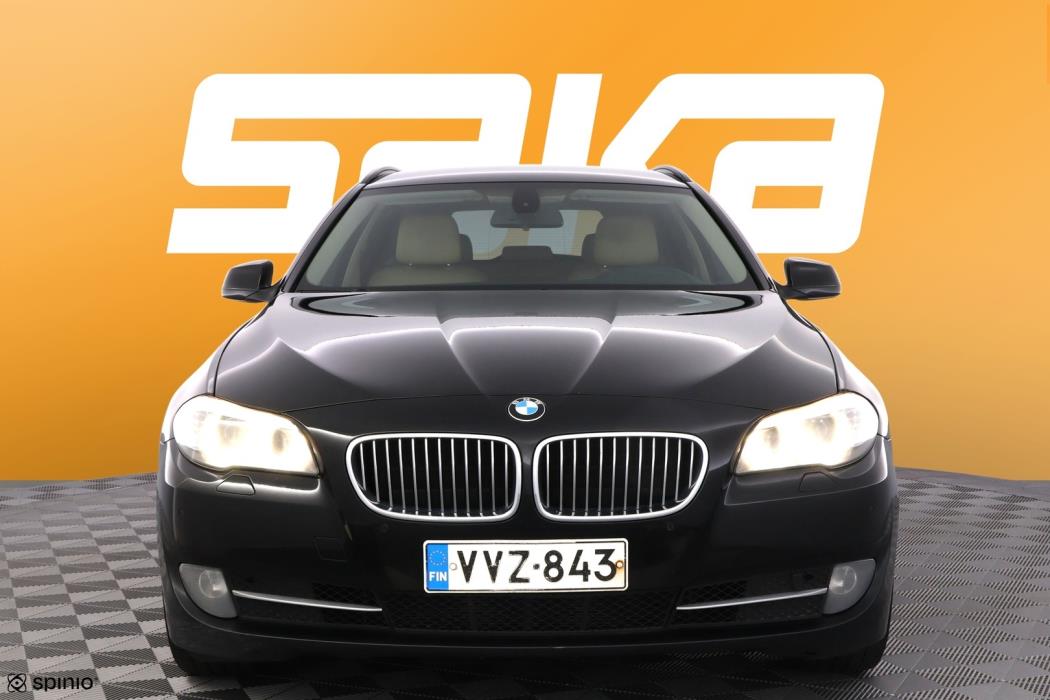 BMW 520 2011