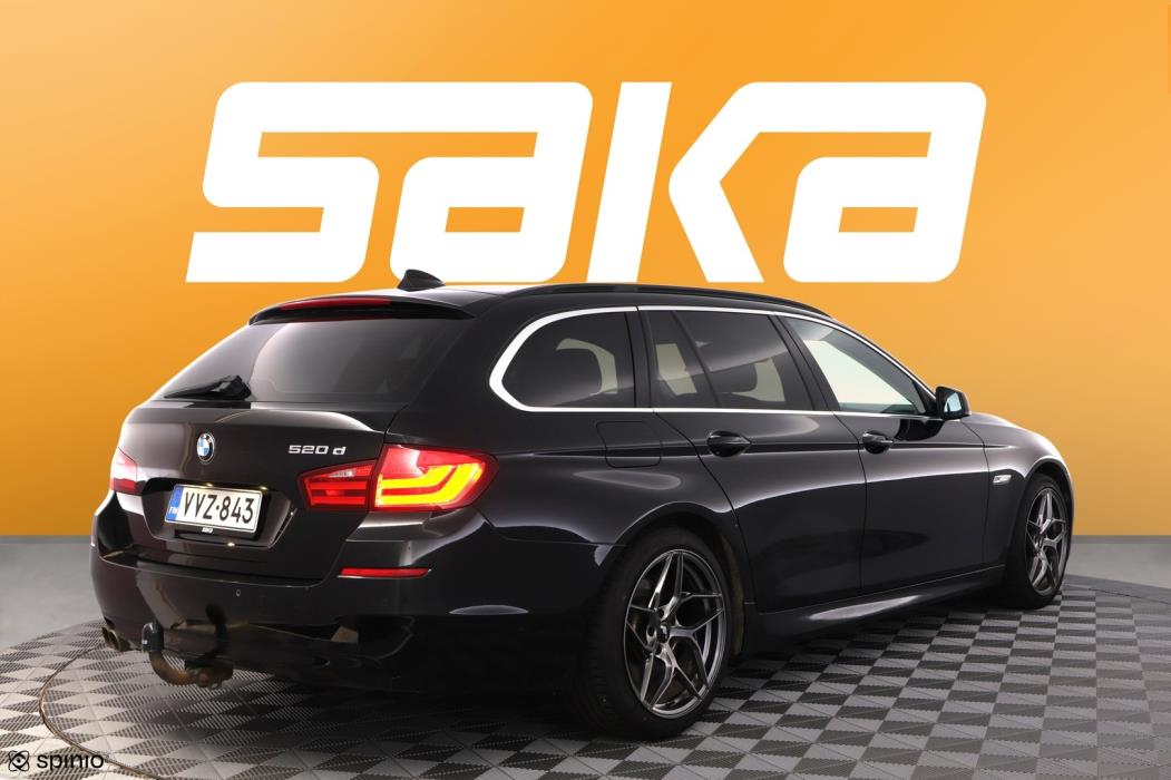 BMW 520 2011