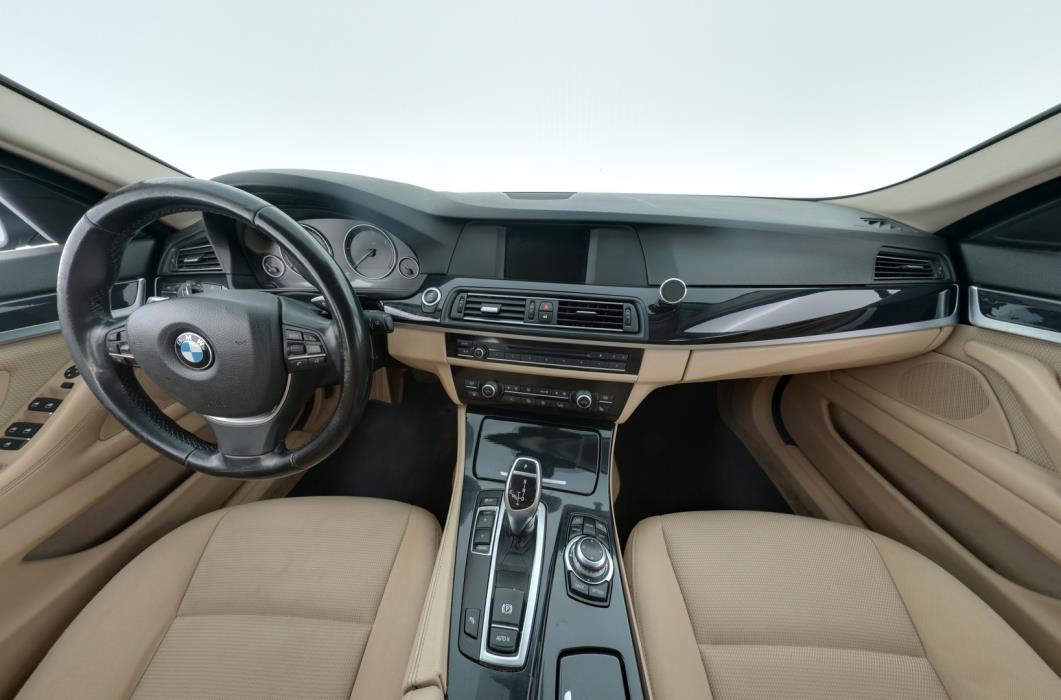 BMW 520 2011