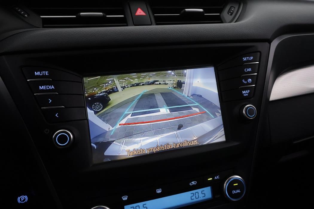 TOYOTA Avensis 2018