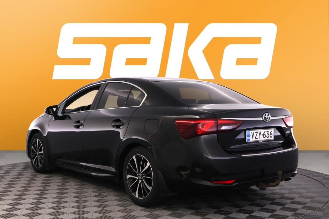 TOYOTA Avensis 2018