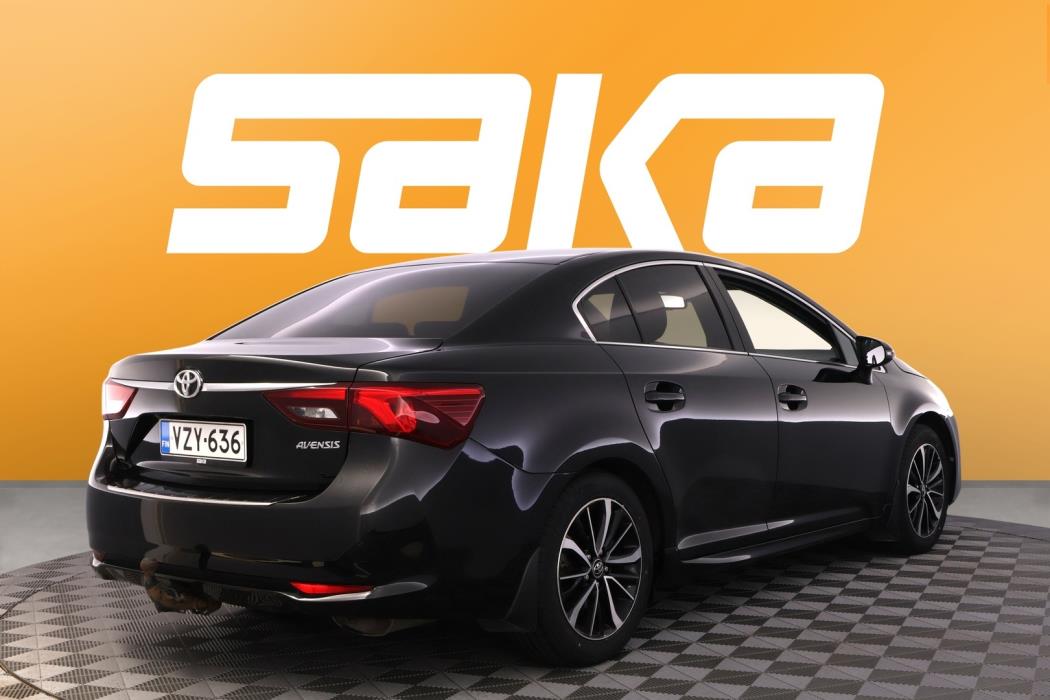 TOYOTA Avensis 2018