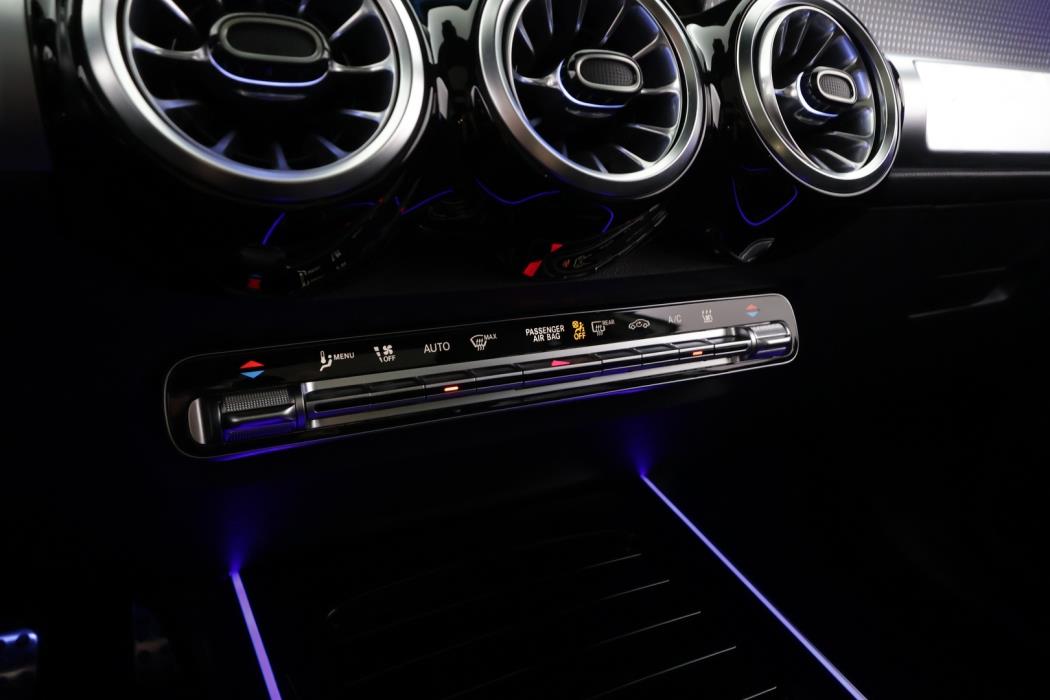 MERCEDES-BENZ EQB 2022